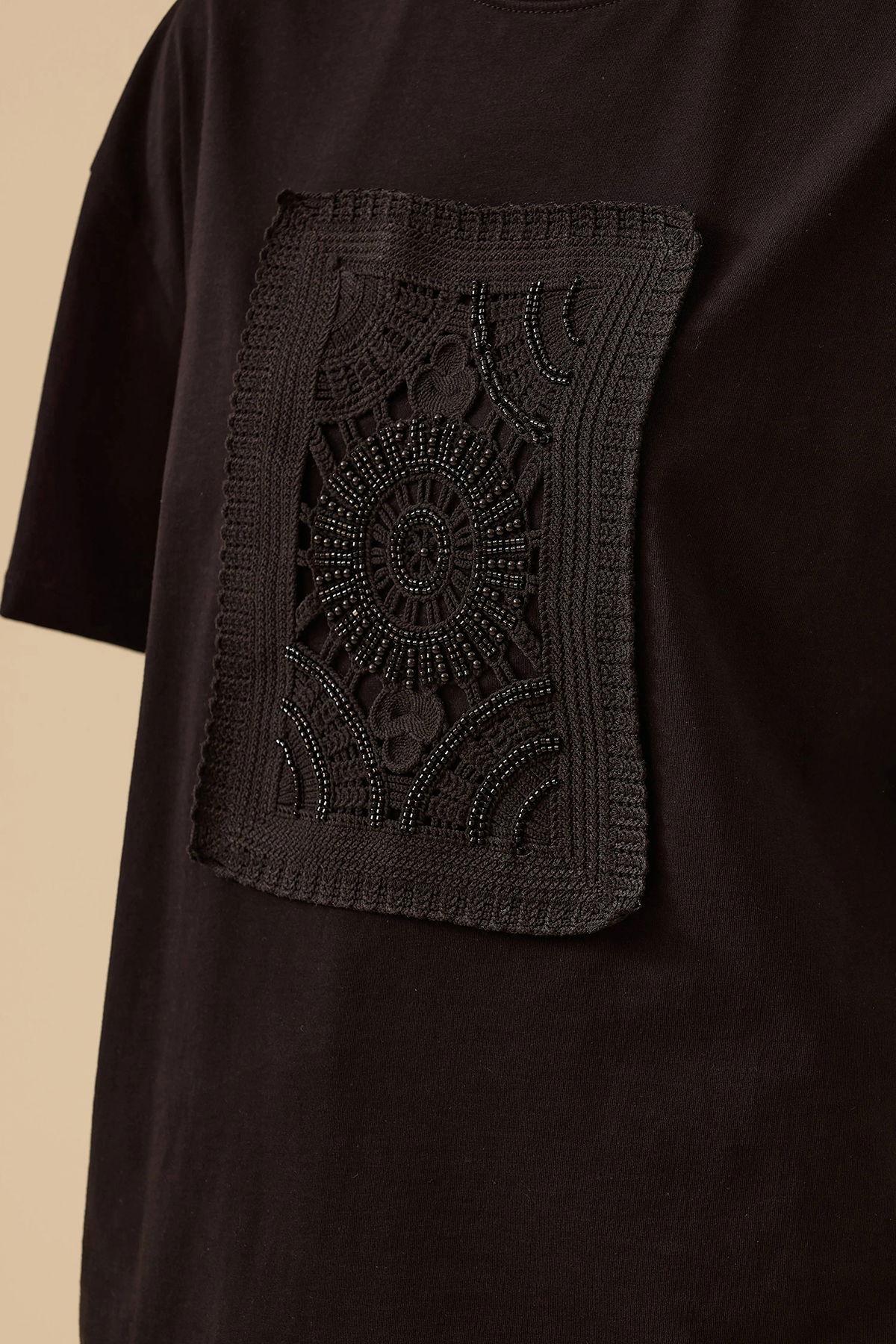 Seçil Kadın Yuvarlak Yaka Motif Detaylı T-Shirt 0013 Siyah - 3
