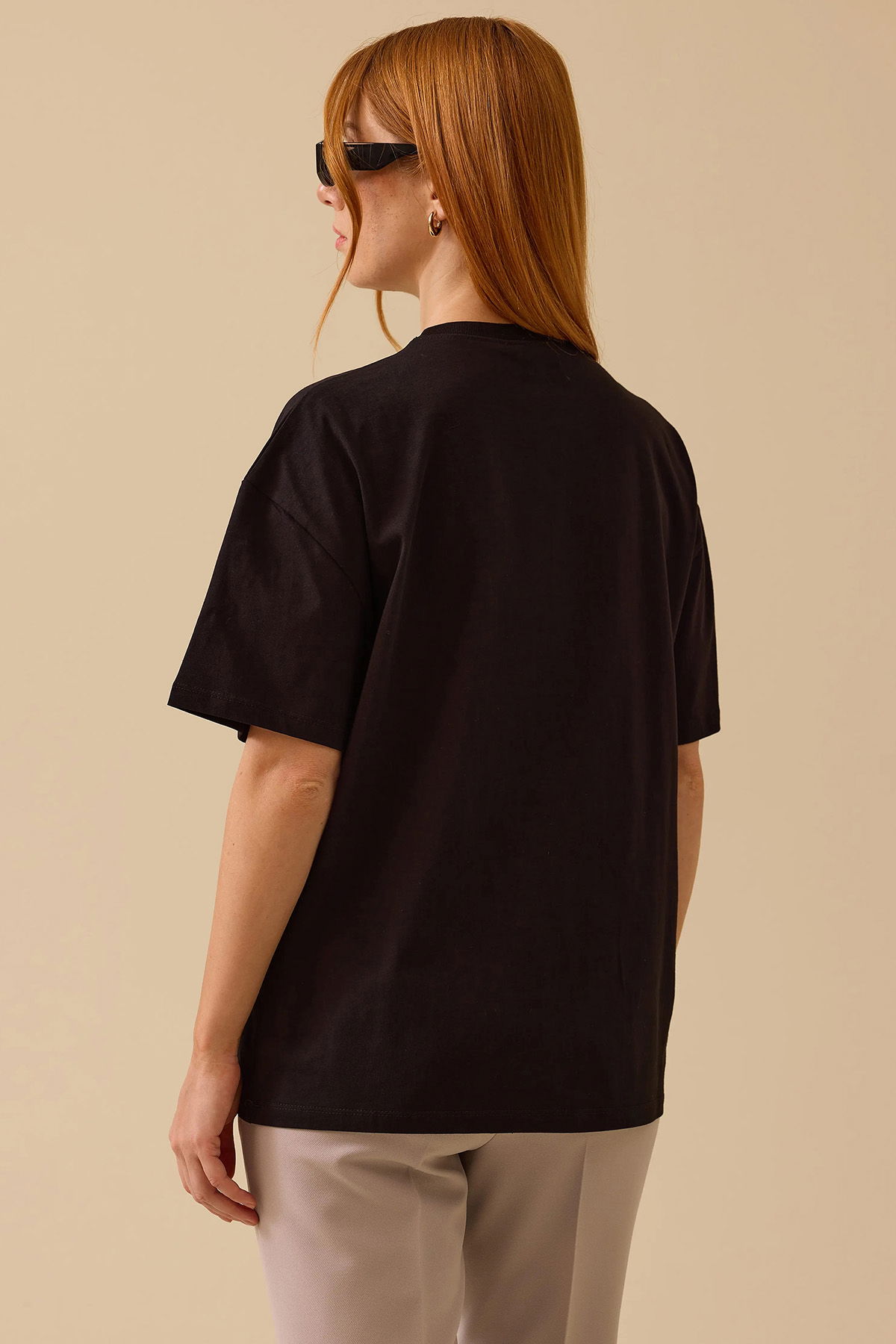 Seçil Kadın Yuvarlak Yaka Motif Detaylı T-Shirt 0013 Siyah - 4