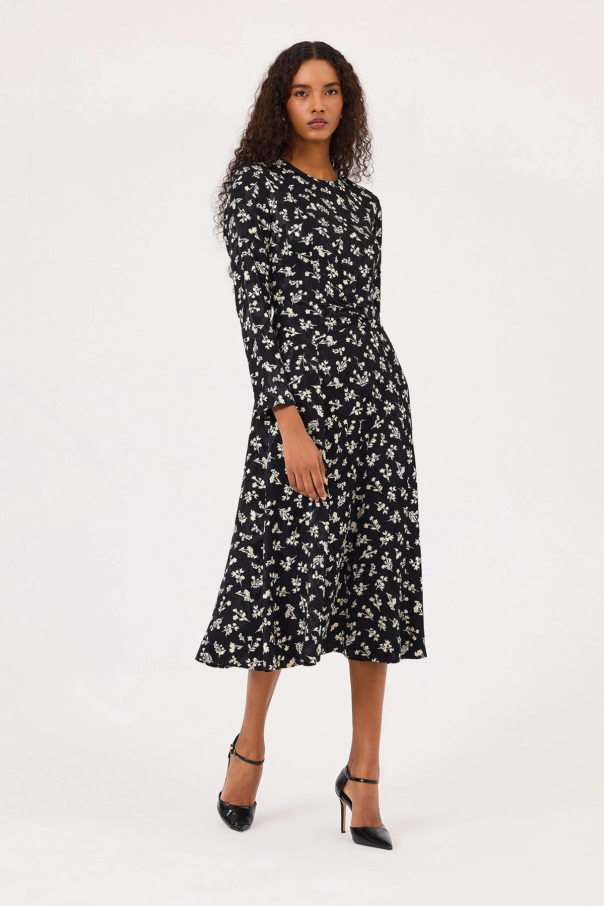 Seçil Kadın Yuvarlak Yaka Uzun Kollu Midi Boy Elbise 0004 Siyah - 1