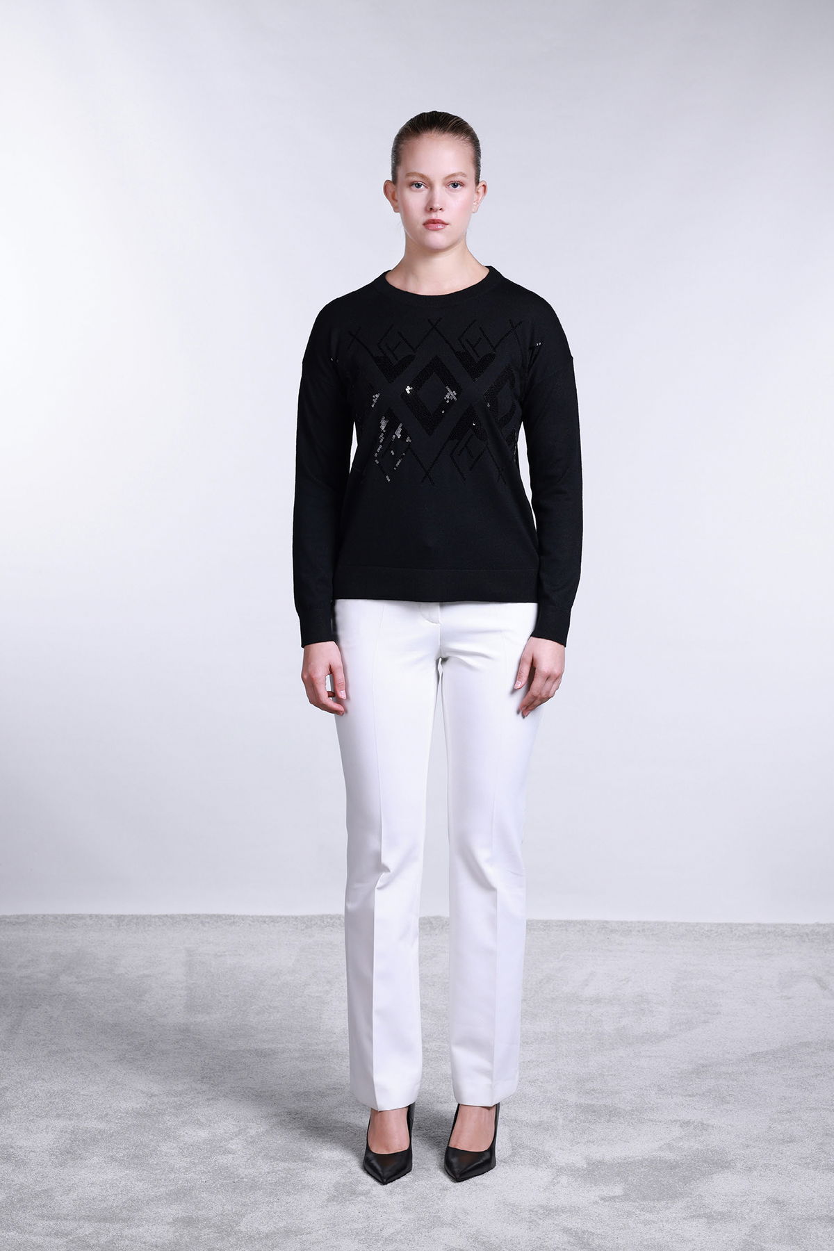 Sempre Kadın Bisiklet Yaka Pul İşlemeli Yün Kazak 2720 Siyah - 2