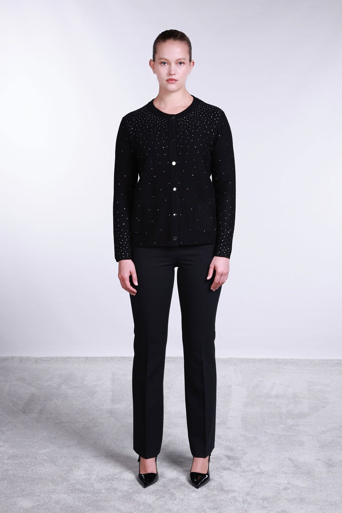 Sempre Kadın Taş Süslemeli Torba Cepli Hırka 2700 Siyah - 2