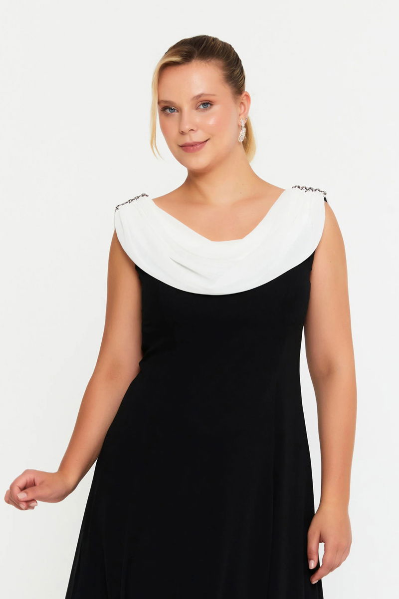 Şeref Vural Kadın Büyük Beden Omzu Taşlı Degaje Yaka Midi Abiye Elbise 6783 Siyah - 3