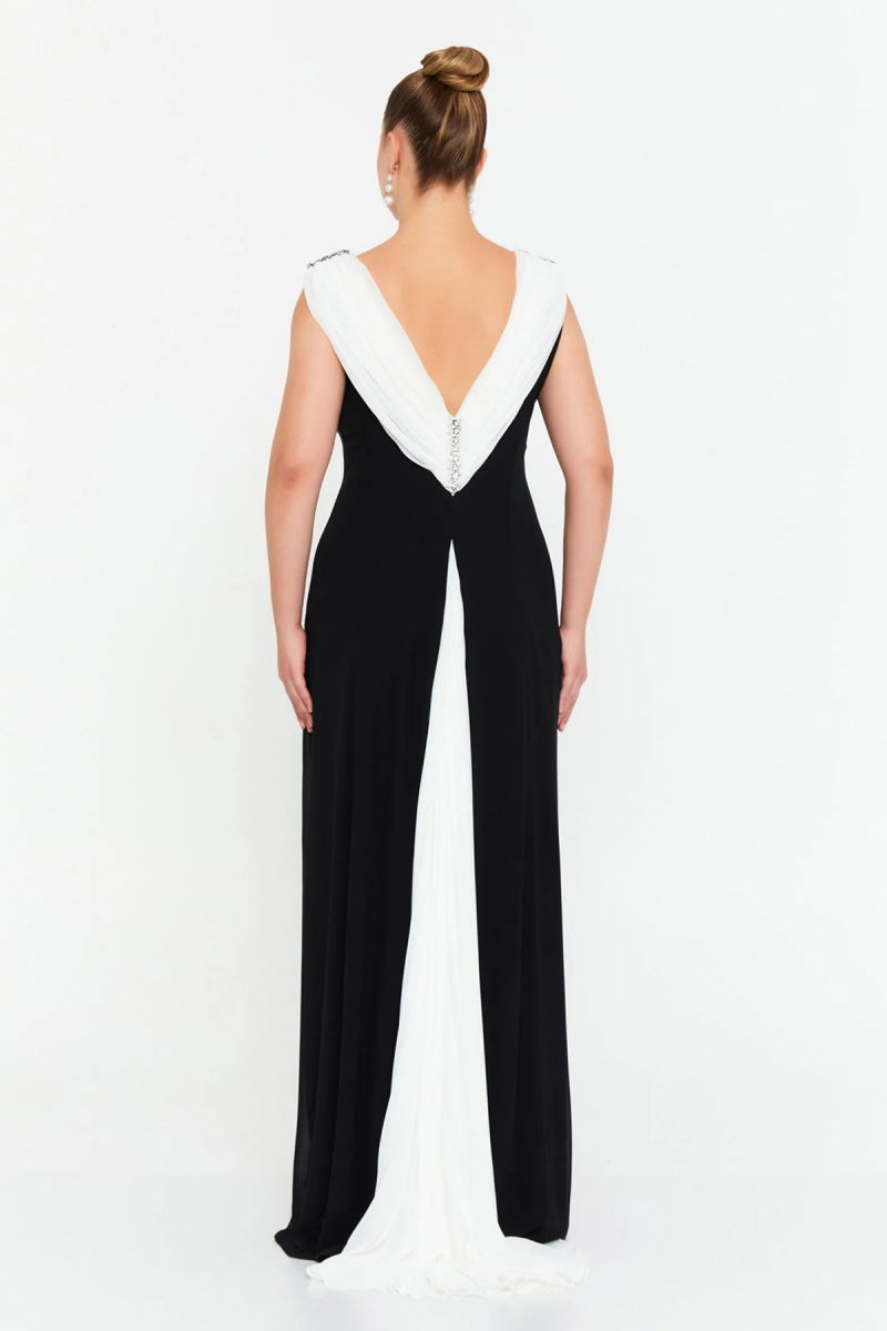 Şeref Vural Kadın Büyük Beden Omzu Taşlı Degaje Yaka Uzun Abiye Elbise 6526 Siyah - 4