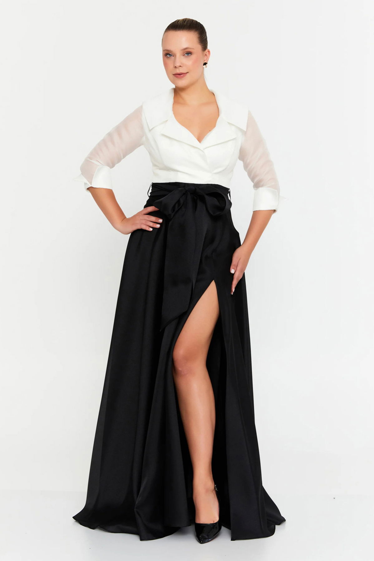 Şeref Vural Kadın Ceket Yaka Yarım Kol Geniş Beden Aralıklı Uzun Abiye Elbise 8460 Siyah-Beyaz - 1