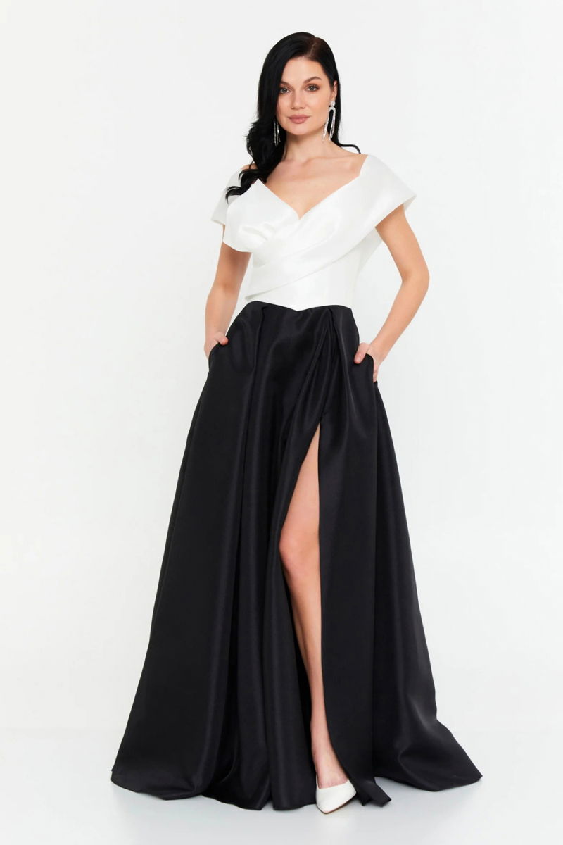 Şeref Vural Kadın Madonna Yaka Derin Yırtmaçlı Kloş Uzun Abiye Elbise 8416 Siyah-Beyaz - Şeref Vural