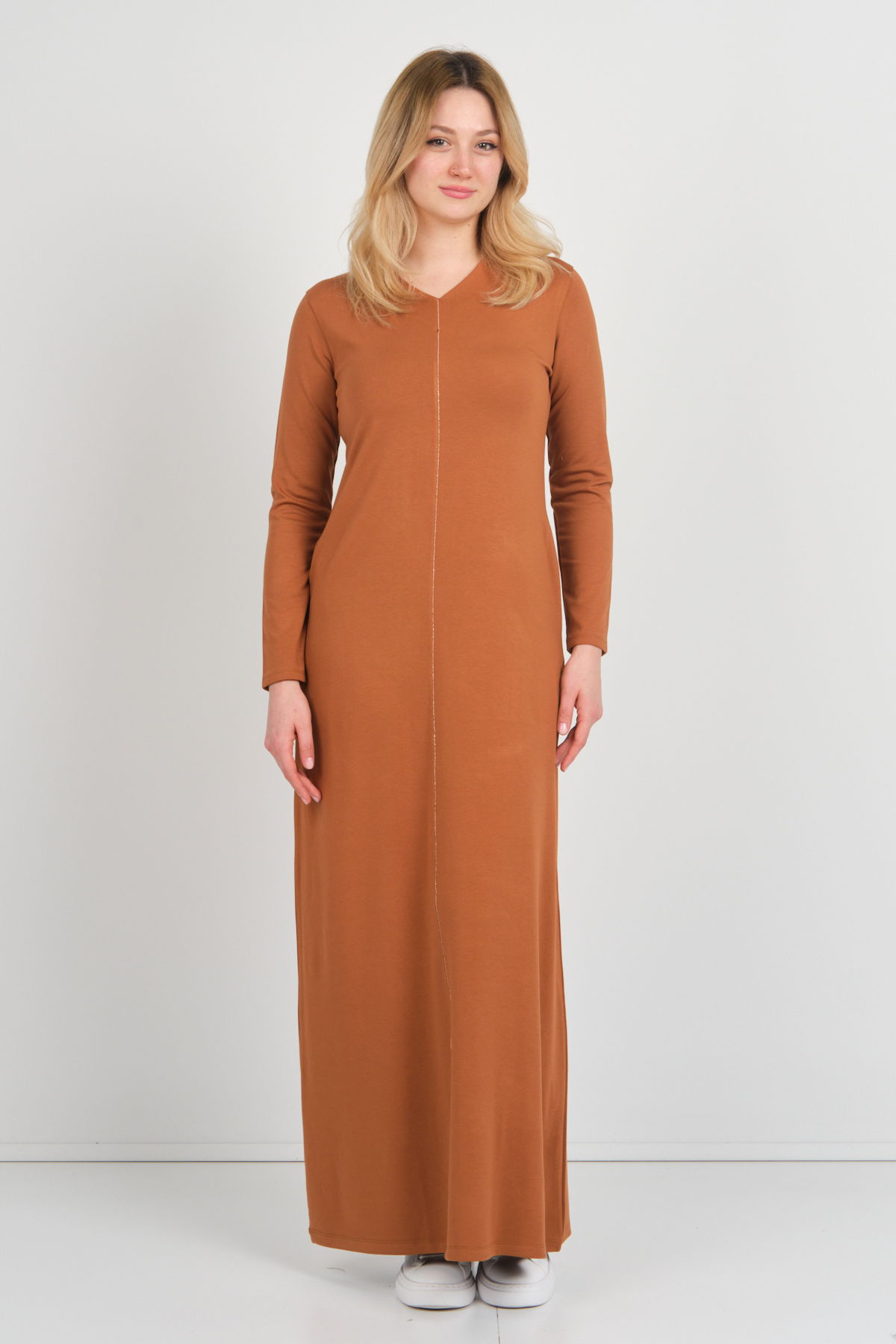 Sistas Kadın V Yaka Çift Cepli İnce Şerit Detaylı Maxi Elbise 23813 Camel - 1
