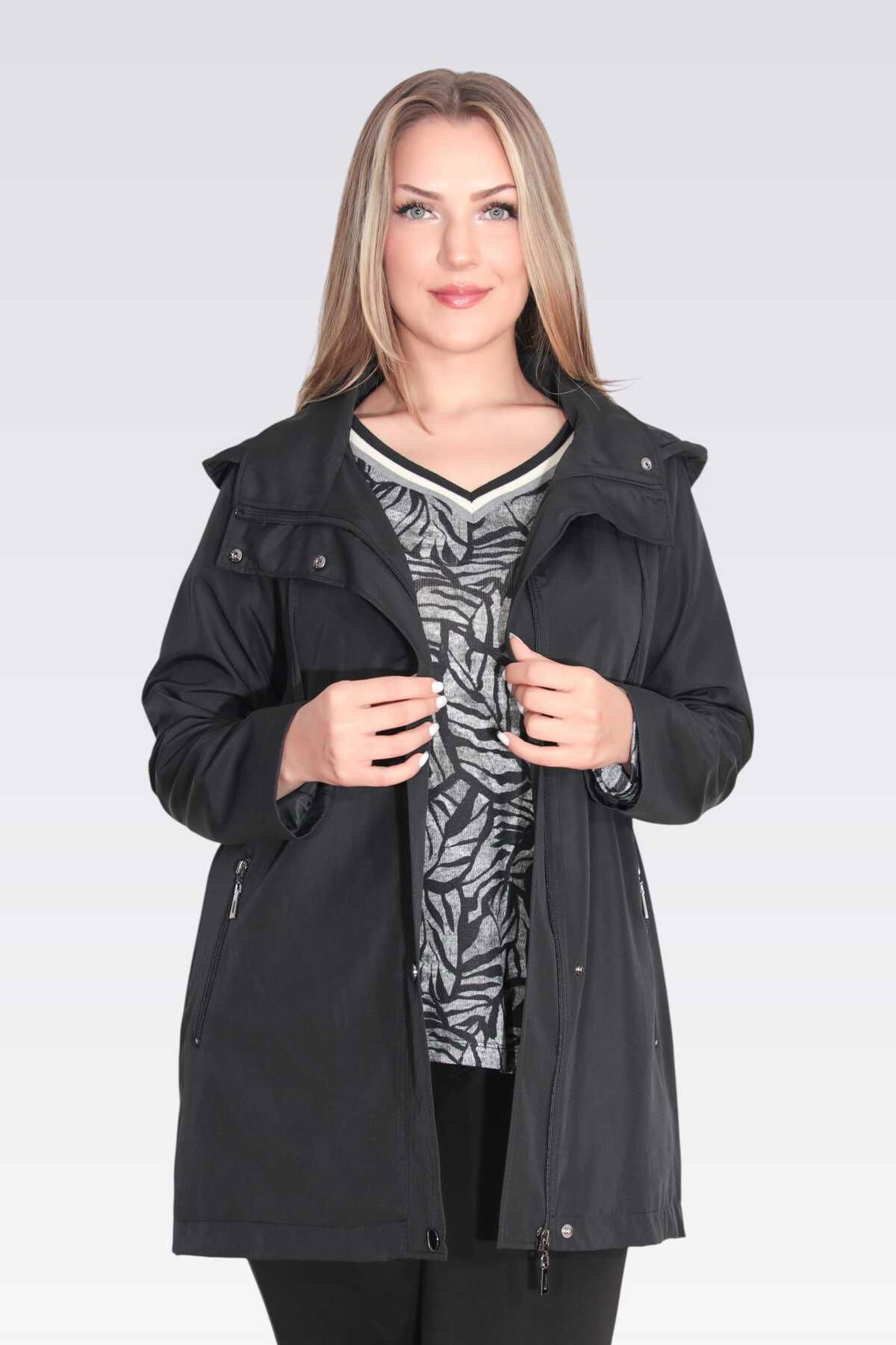 Tolga Saraçoğlu Kadın Demonte Kapüşon Devrik Yaka Rahat Kesim Trençkot 60131 Siyah - 1