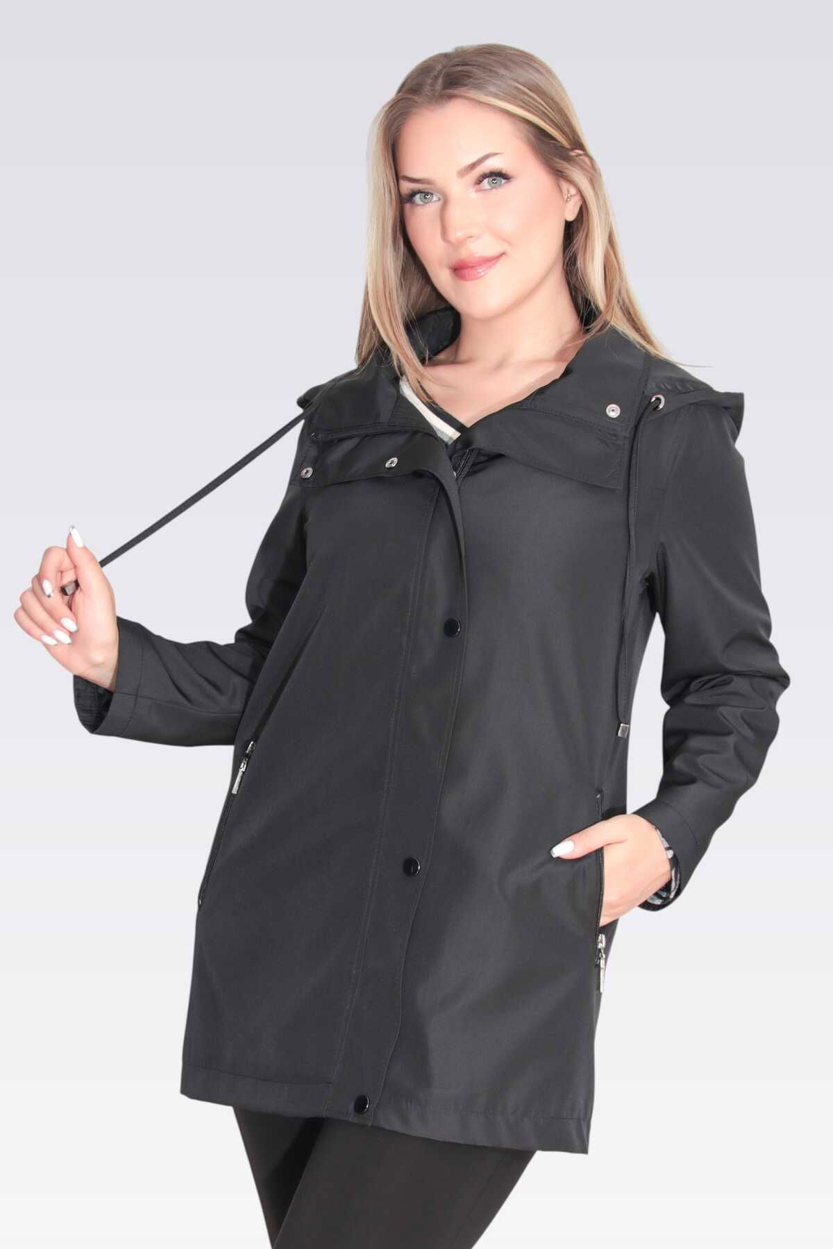 Tolga Saraçoğlu Kadın Demonte Kapüşon Devrik Yaka Rahat Kesim Trençkot 60131 Siyah - 3