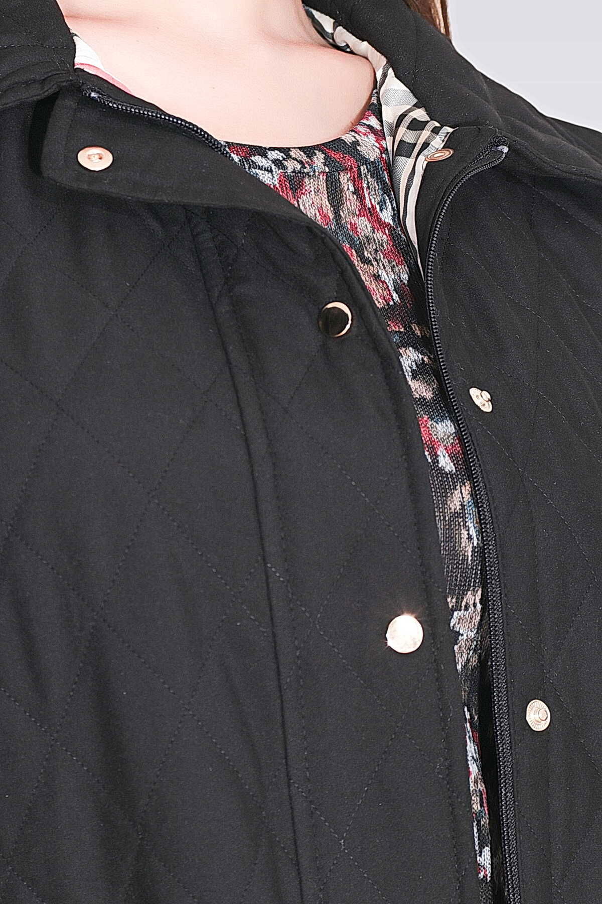 Tolga Saraçoğlu Kadın Ekose Astar Detaylı Hafif Elyaf Kapitone Yelek 70043 Siyah - 2