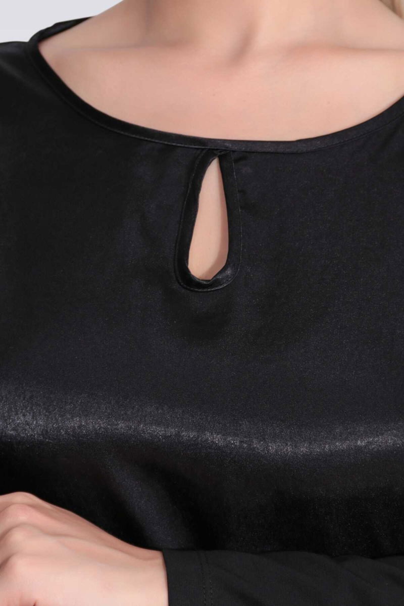 Tolga Saraçoğlu Kadın Saten Garnili Damla Yaka Örme Bluz 11049 Siyah - 4